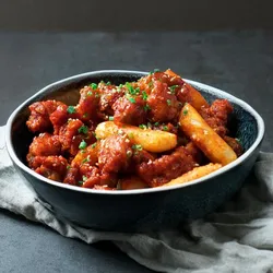 Sweet-Spicy Fried Chicken with Crispy Toppoki