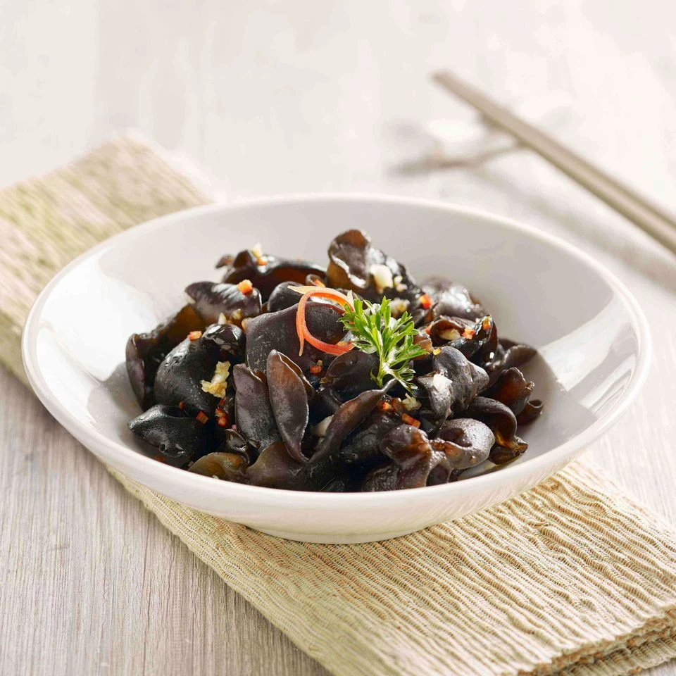 Chilled Black Fungus with Minced Garlic and Chilli