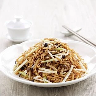 Stewed Ee-Fu Noodle with Shrimp Roe