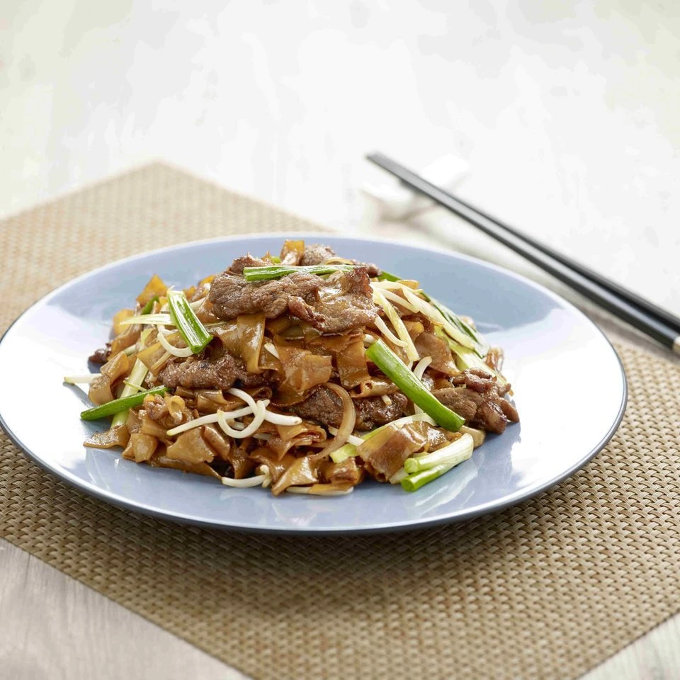 Wok-fried Hor Fun with Sliced Beef