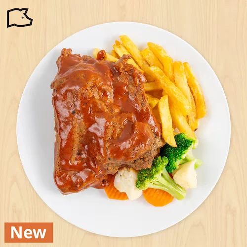 Pork ribs with BBQ sauce and fries