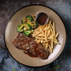 AU Sirloin with Beef Sauce (200g)
