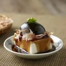 E1 Chilled Silken Tofu with Century Egg