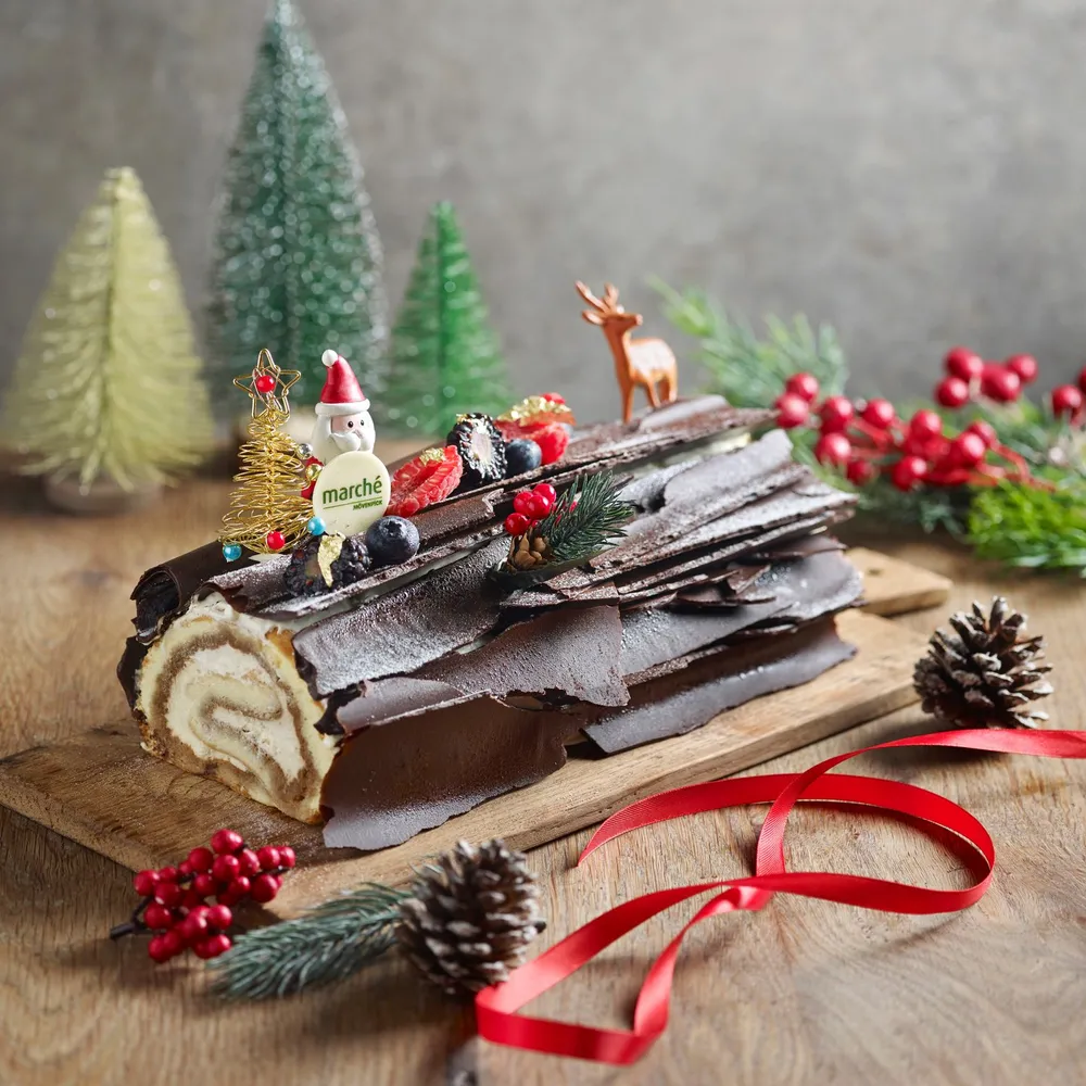 Christmas Traditional Tiramisu Log Cake, Whole