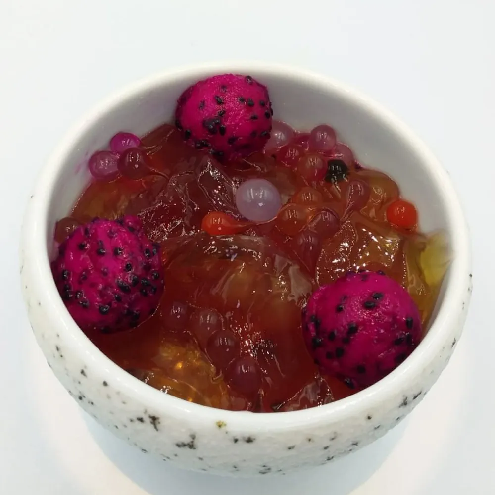 Refreshing Chrysanthemum Jelly with Dragon Fruits