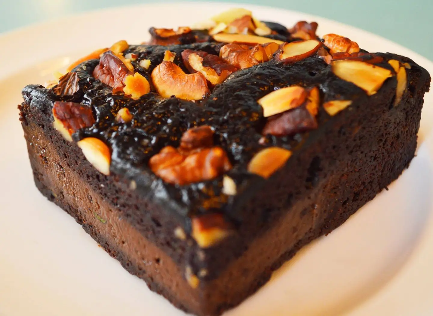 Dark Chocolate & Nuts Brownie