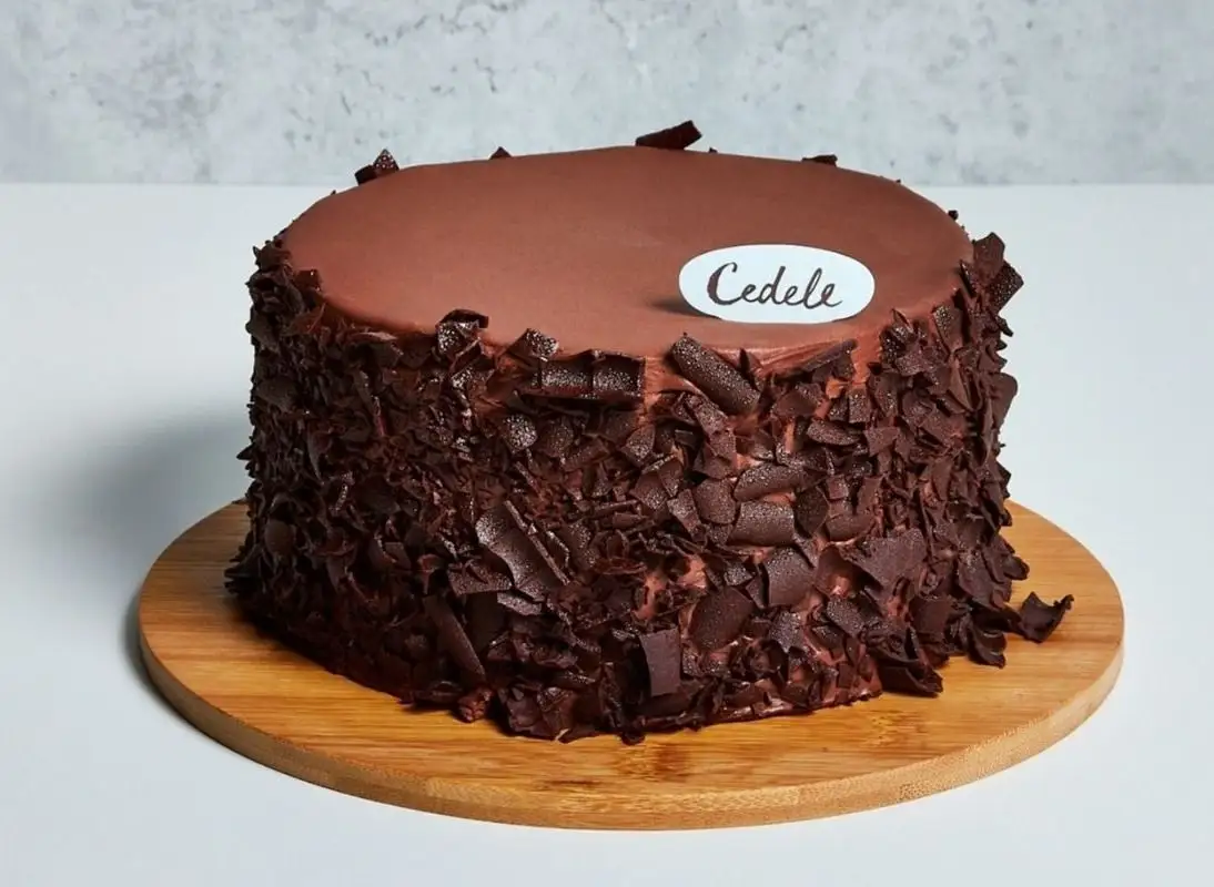 Real Dark Chocolate Cake (6 Inch)
