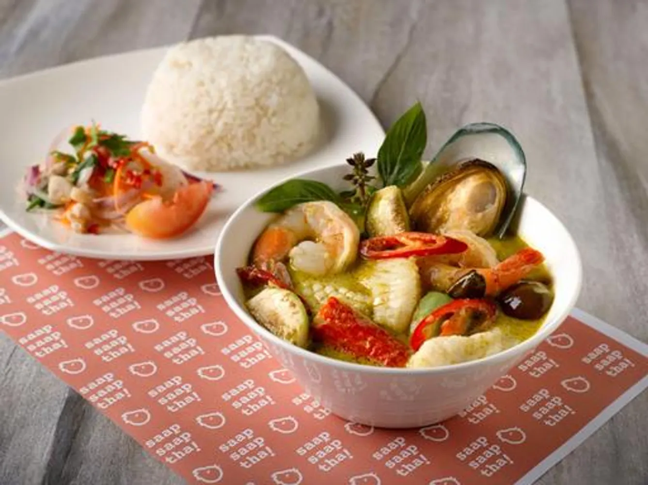 R10 Green Curry Seafood Caribbean with Rice