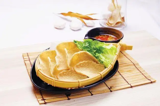 Prawn Crackers Basket