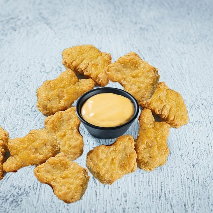 Nuggets with Cheese Dip (10pcs)