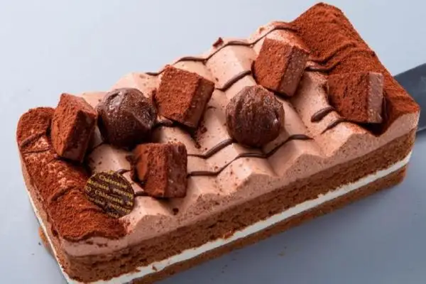 Nama Chocolate Daifuku Bar Cake