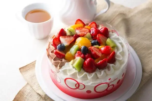 Special Fruits Half & Half Whole Cake 18cm