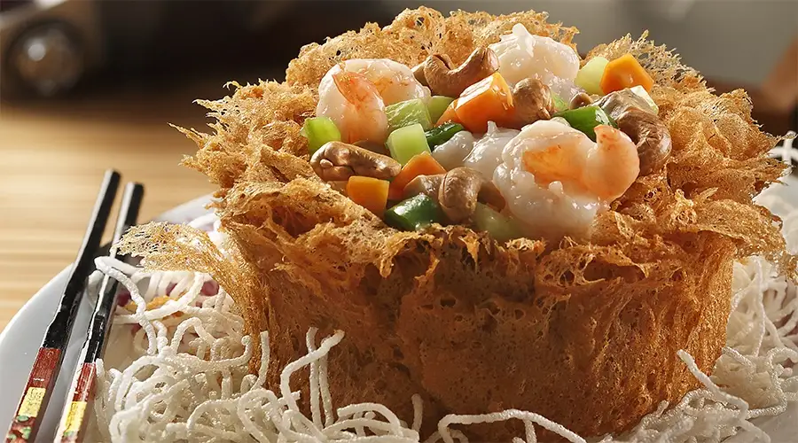 Yam Ring with Prawns and Mixed Vegetables